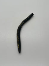 Load image into Gallery viewer, Black Gold - 5&quot; Senko Worms (8pc. Bag)

