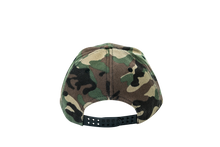 Load image into Gallery viewer, Snapback Hat - Camo
